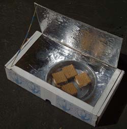 Photo of solar oven to make in this activity.